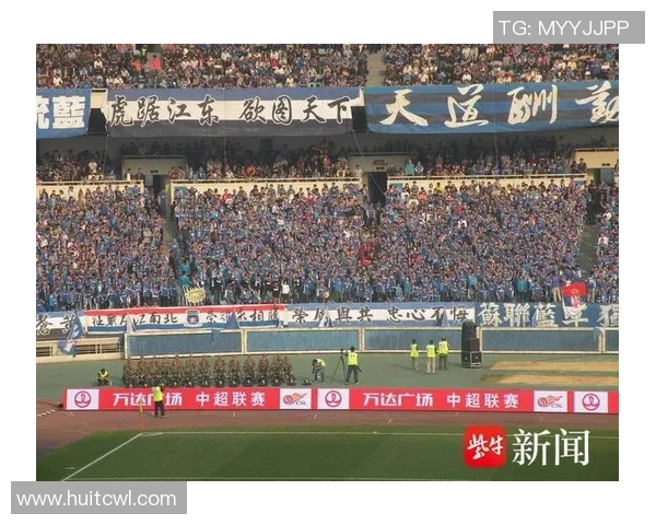 南京足球队的转型之路：从青涩到成熟的杯赛征程与挑战